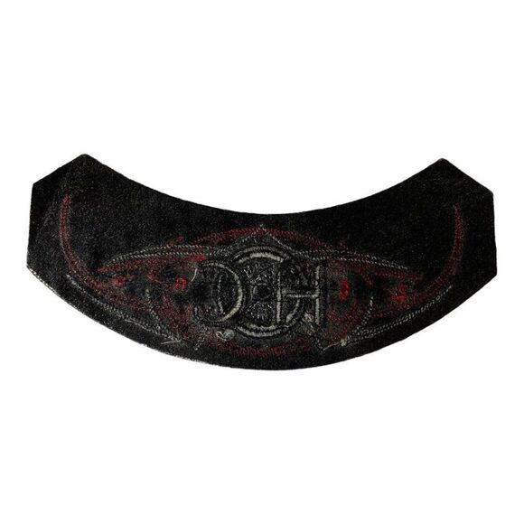 Harley-Davidson Motorcycle Owners Group HOG 2009 Vest Rocker Patch Red Silver - Picture 2 of 3